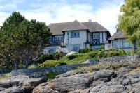 oak bay waterfront house